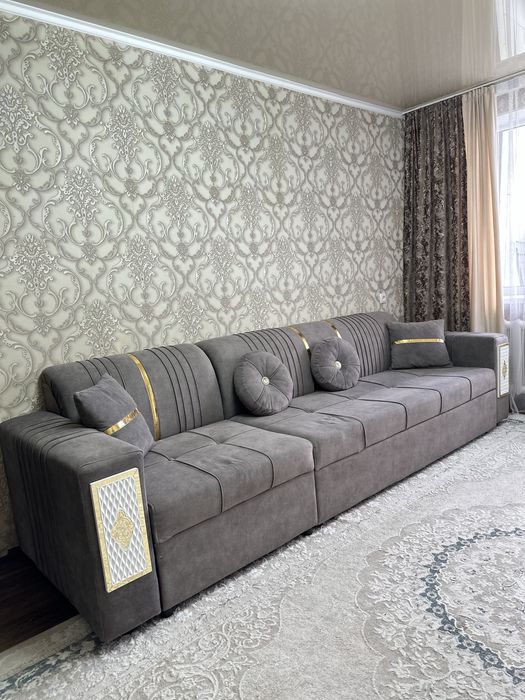 Диван сатамын. 3 метр.