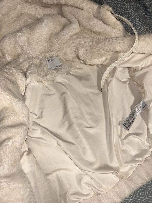 Пухкаво яке Bershka