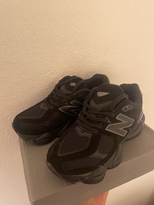 Женски обувки NewBalance 9060