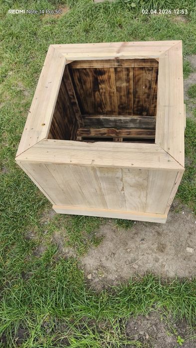 Jardiniera pentru flori