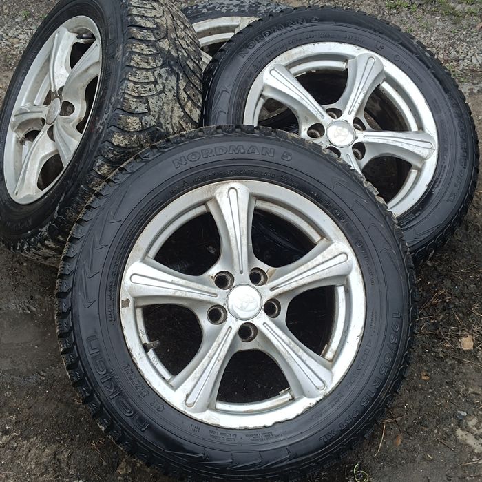 Продам колеса комплектом