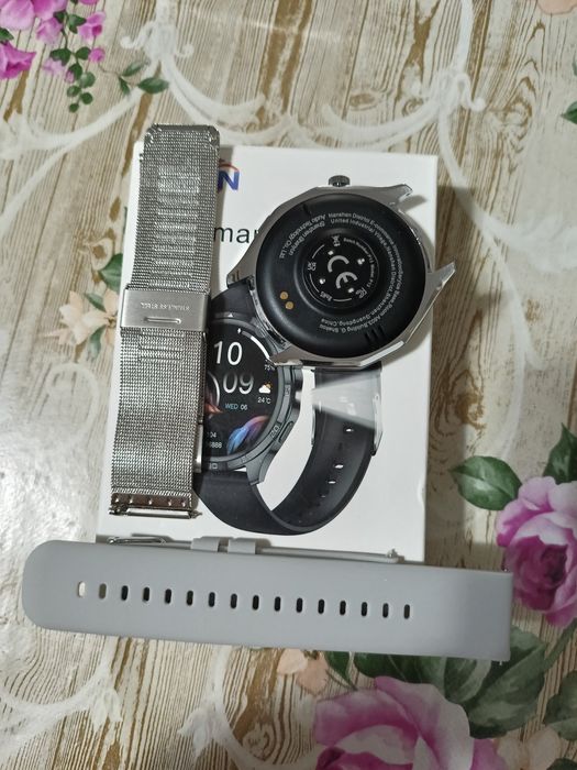 Vând Smarwatch universal