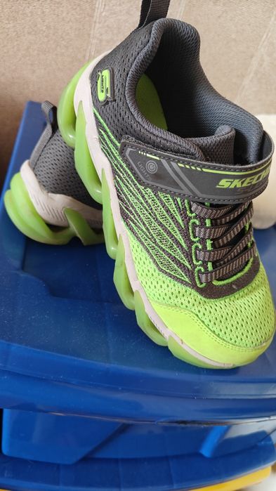 Кроссовки sketchers оригинал!