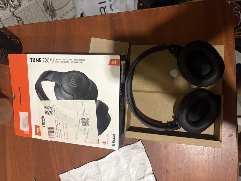 Наушники JBL Tune 720BT