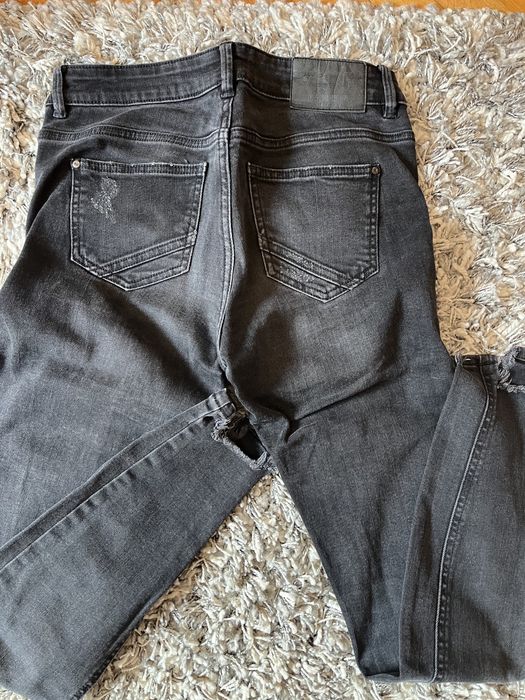 Blugi negrii skinny