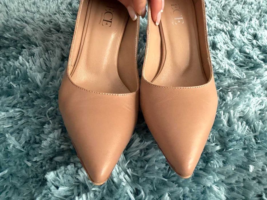 "Голи" обувки на висок ток, 36р