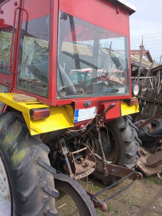 Utilaje agricole. Tractor 445