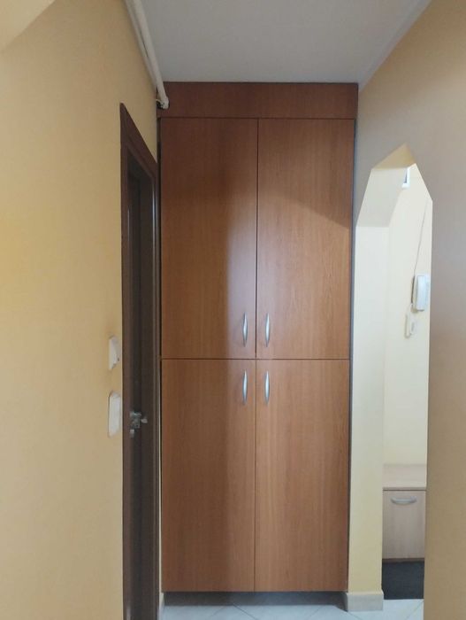 Închiriez apartament in M17