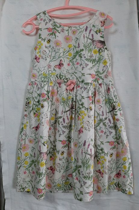 Платье на девочку