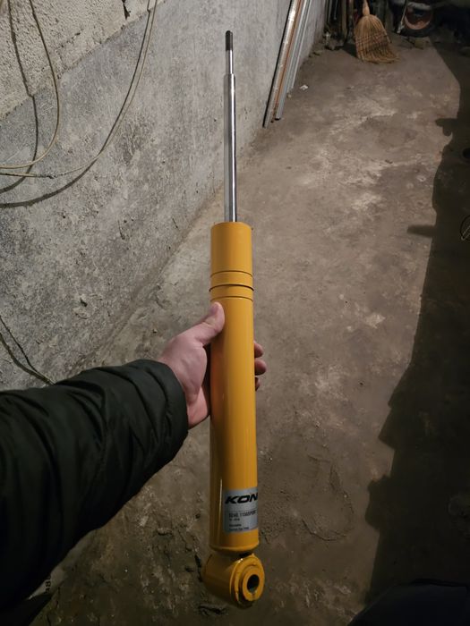 Bmw E39  гърне амортисьор KONI