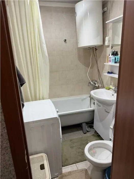 Продам 2комн Ержанова 2этаж