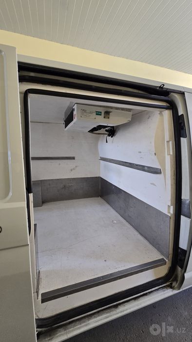 Refregerator Wolkswagen T5 sotiladi holati ideal