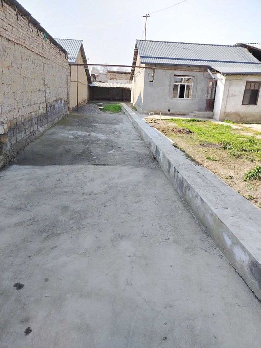 Дом 5,3 соток 5 комнат Зангиот Земля под строительство