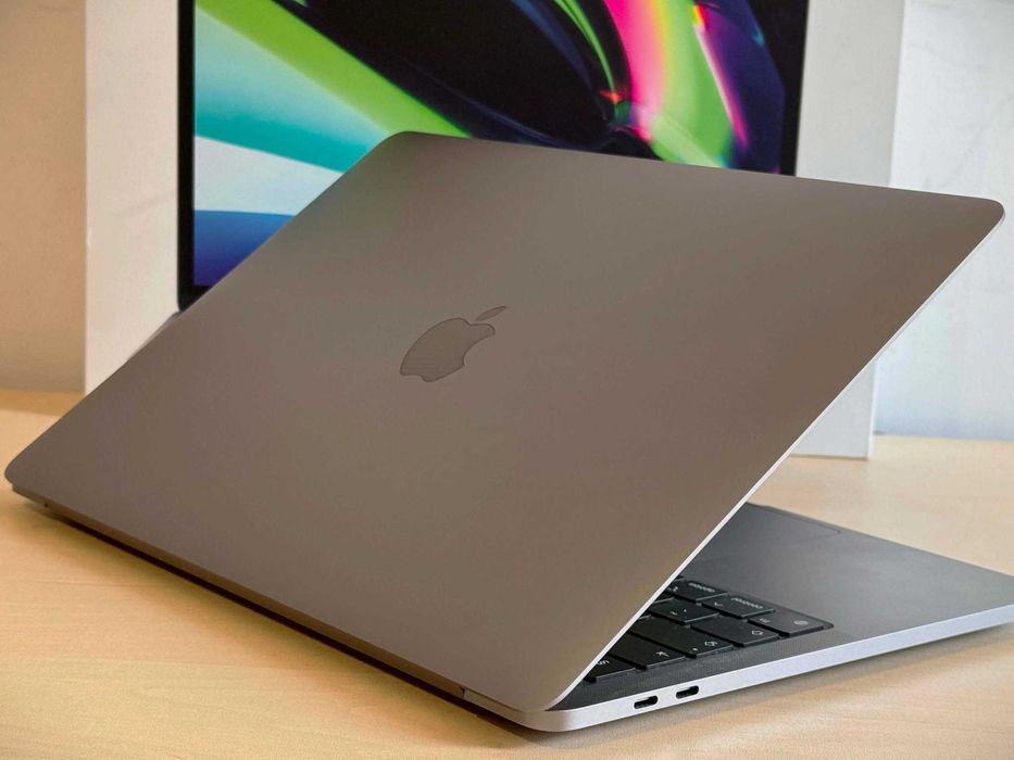 Бартер! Kaто НОВ! Apple Macbook Pro M1 13" ( 2020 )