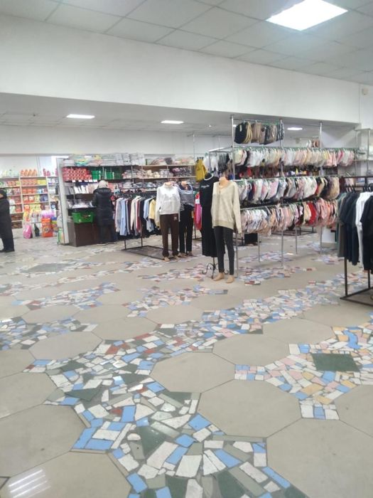 Сдам в аренду торговую площадь