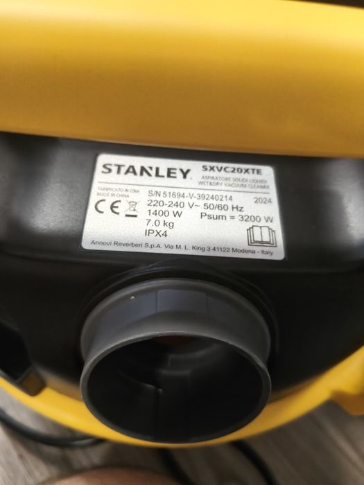 Aspirator Stanley SXVC20XTE 1400W 20L – umed/uscat – aproape nou