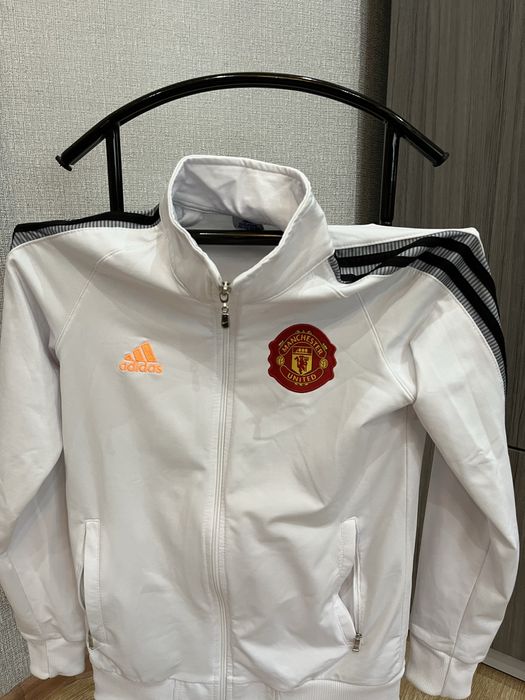 Спортивка Манчестер юнайтед ,новый с этикеткой