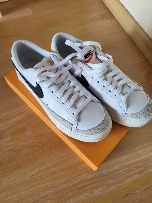 Кецове Nike (чисто нови), естествена кожа- 36.5-отговарят на 37 номер