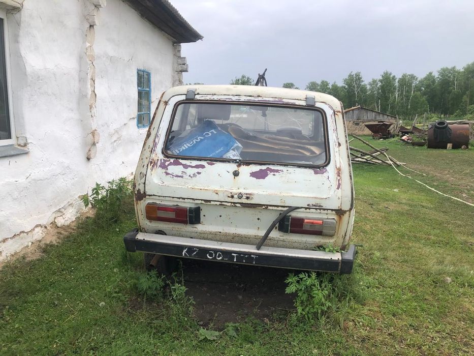 Продам ниву на ходу