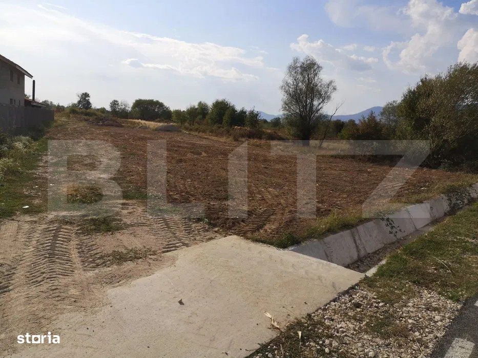 Teren intravilan 2670 mp, zona Lelesti