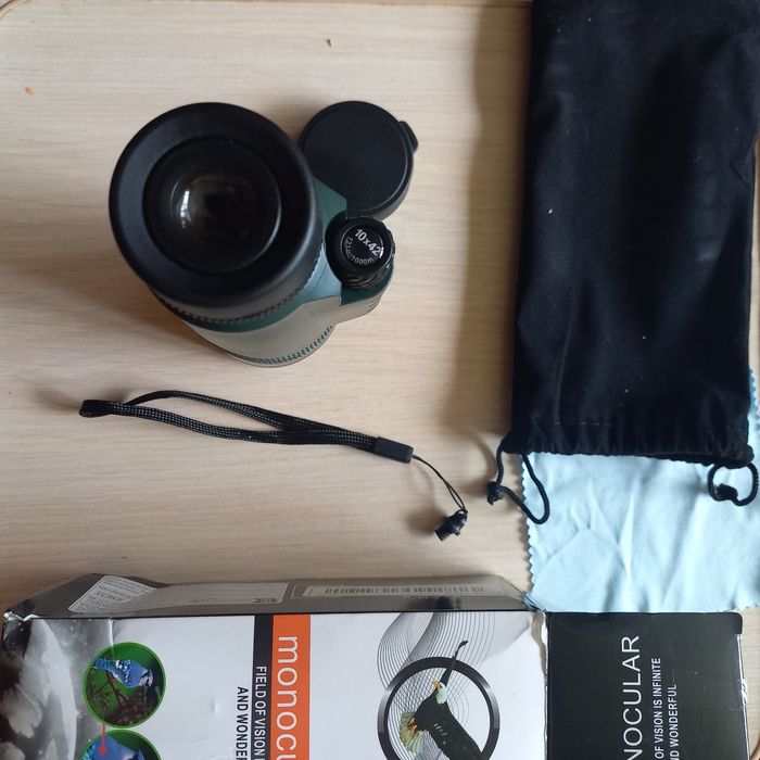 Продам монокуляр новый.