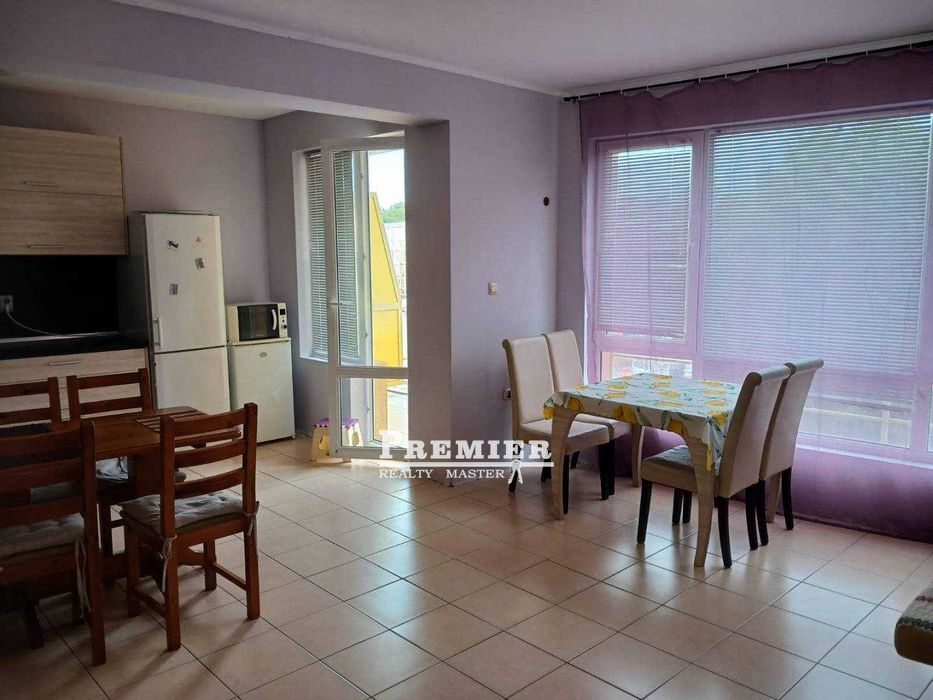 Продава се Тристаен апартамент в к.к. Слънчев бряг - 96000 кв.м за 1 €/кв.м - Снимка #4