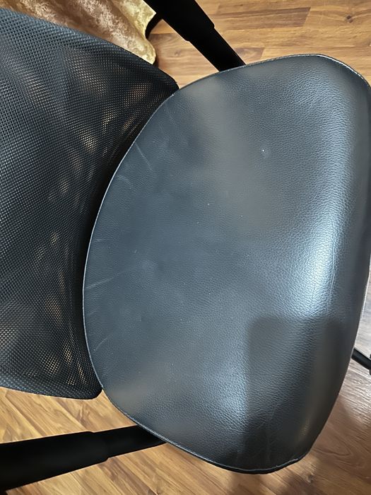 Ikea JÄRVFJÄLLET Scaun rotativ cu brațe, Glose negru