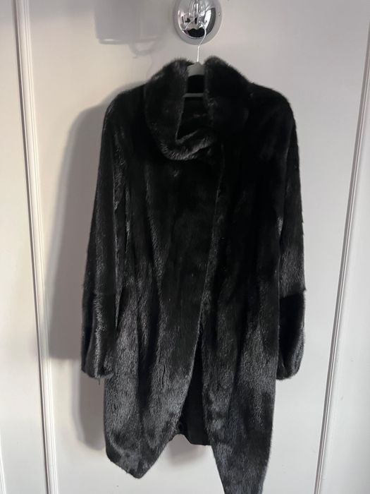 Продам норковую шубу