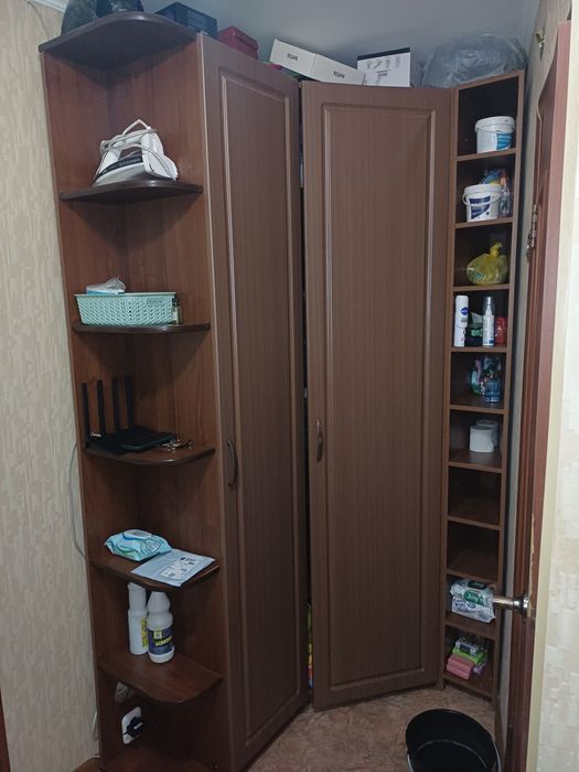 Продам  шкаф для фещей