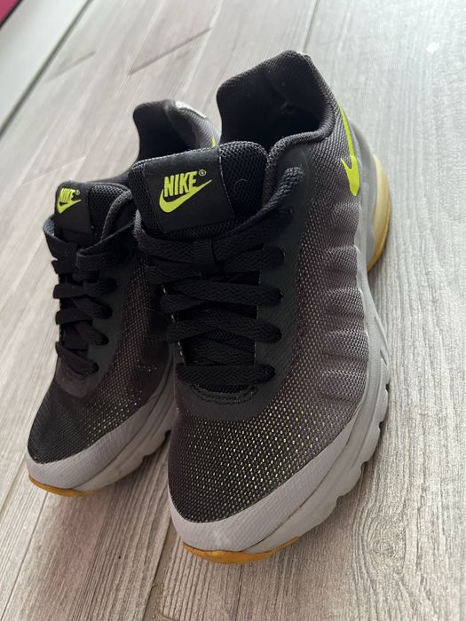 Vand adidasi Nike original