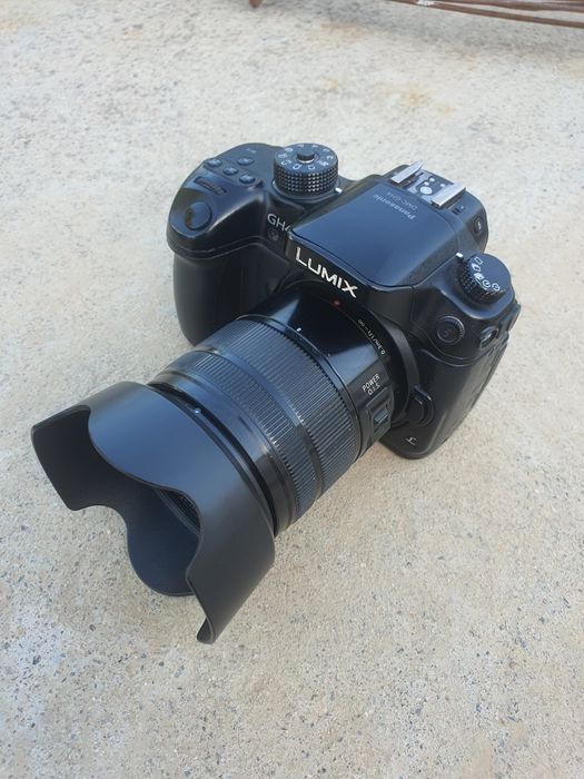 Panasonic lumix gh4 sotiladi holati yaxshi