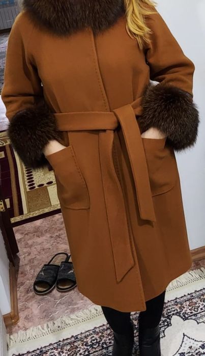 Продам женское пальто