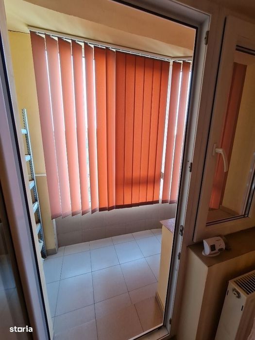 Inchiriez ap. 2 camere Decomandat Pe Bulevard Centrala,Clima.