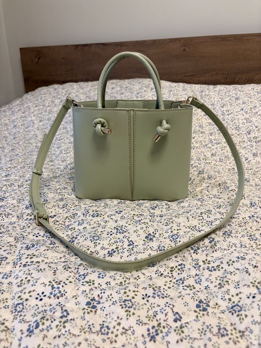 Дамска чанта на Zara