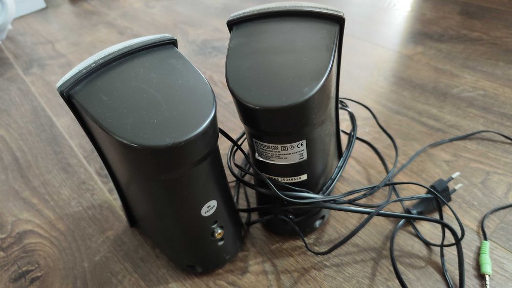 Музыкальные колонки б/у