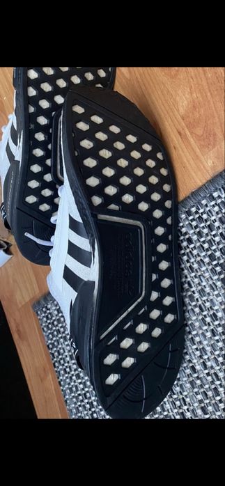 adidas originali NMD R1 V2 Cloud White mar 43/44 int 28,5 cm