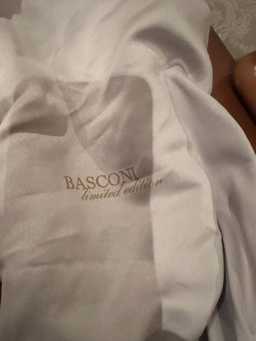 Продам  новые брендовые Туфли