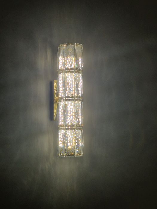 Продам настенную бра, срочно сегодня-завтра