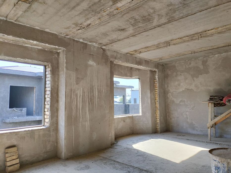 Юнусобод Мойкурган продаётся евро дом коробка 4-соток 8-комнат!!!