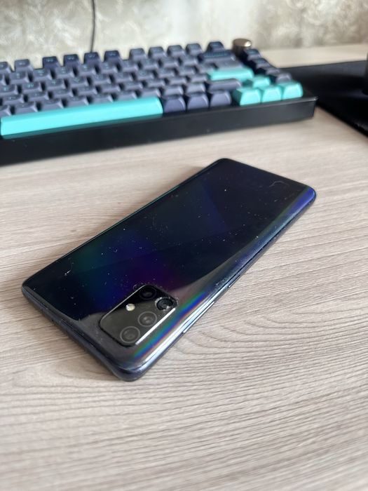 Телефон Samsung A51