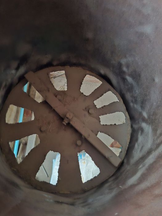 Yem maydalaydigan apparat