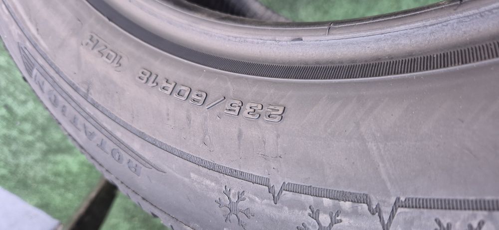 235 60 18 Dunlop m+s