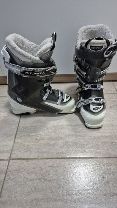 Clapari Fischer dama marime 37.5