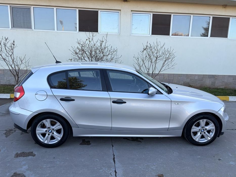 Продавам Bmw 118D 122кс
