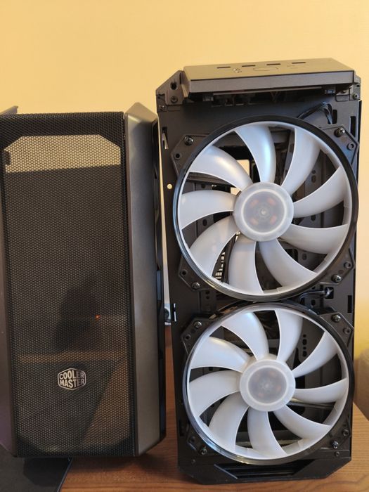 Cooler Master MasterCase H500.