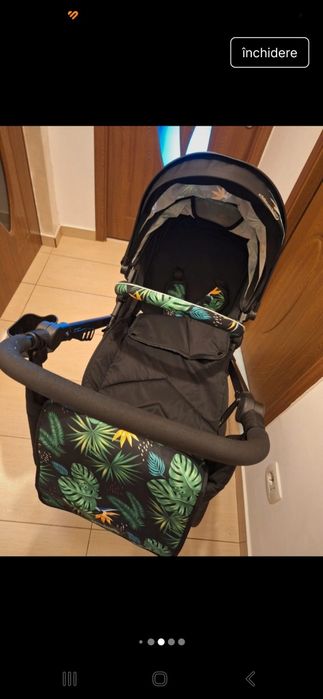 Vand carucior pentru copii