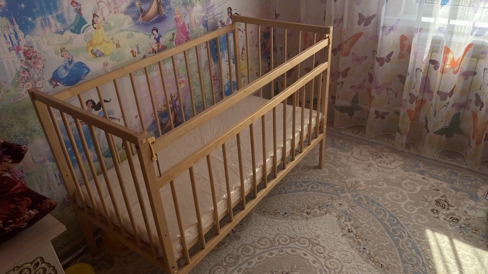 Продам срочно!Манеж в хорошем состоянии!