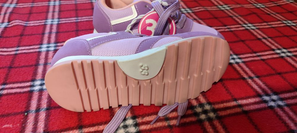 Кроссовки Waikiki