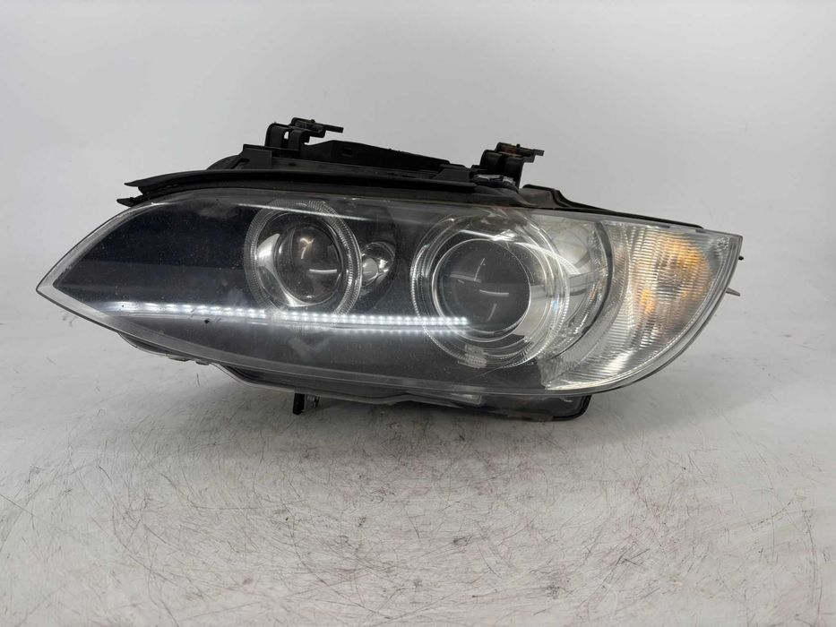 Far stanga/dreapta Bmw E92 an 2008