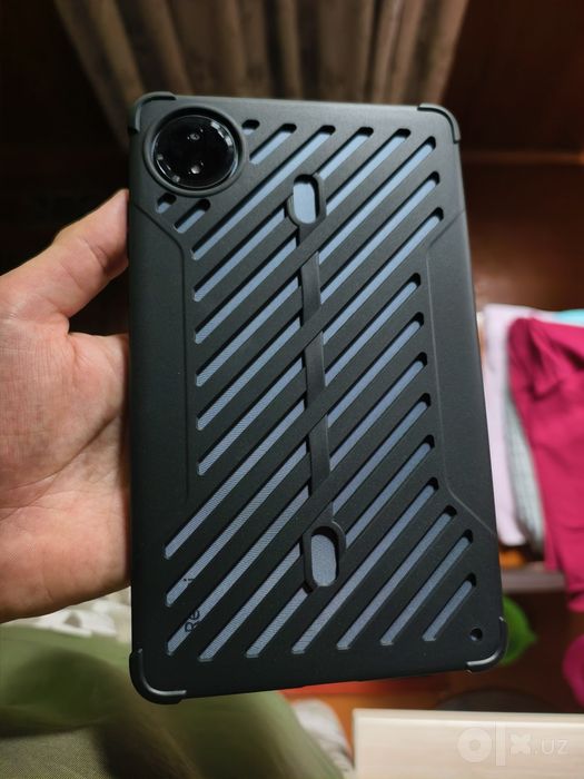 Продам чехол на redmi pad se 8.7